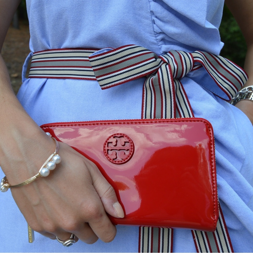 Tory Burch Patent Robinson Zip Continental Wallet